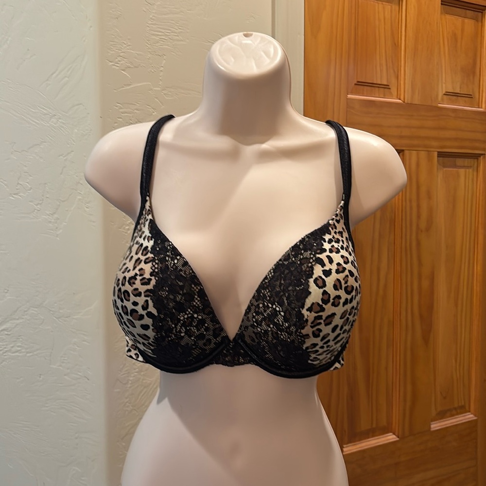 Cacique 44B Leopard Print Bra Never Worn